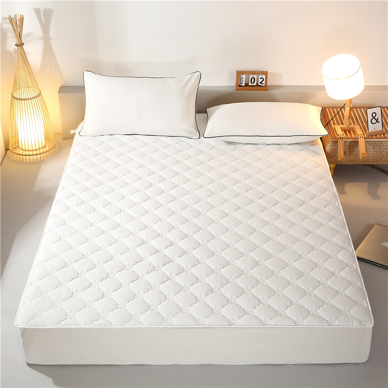 Check Quilt King Size Mattress Protector Hotel